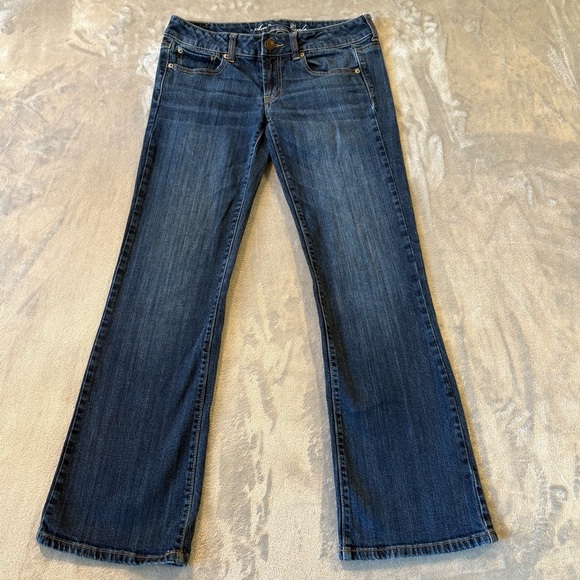 American Eagle Favorite Boyfriend Low-Rise Flare Wide Leg Denim Jeans Wmn’s Sz 6 - Picture 1 of 10